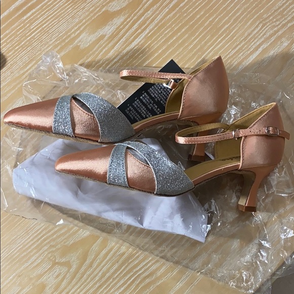 Salsa/Latin indoor dance shoes beige size 9 - Picture 3 of 11
